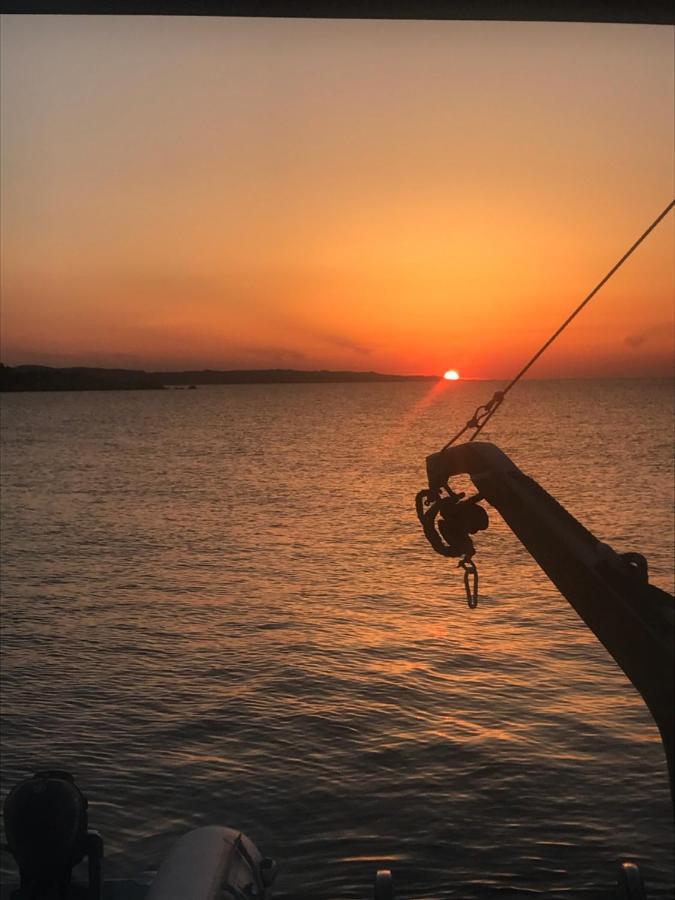 فندق Night On Board لا ماداّلينا المظهر الخارجي الصورة